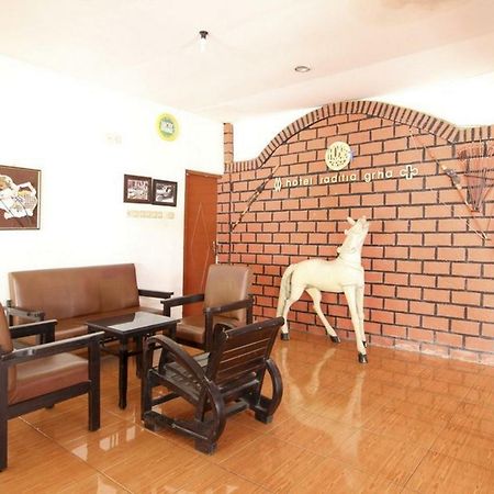 Reddoorz Syariah At Jalan Menteri Supeno Hotell Yogyakarta Eksteriør bilde