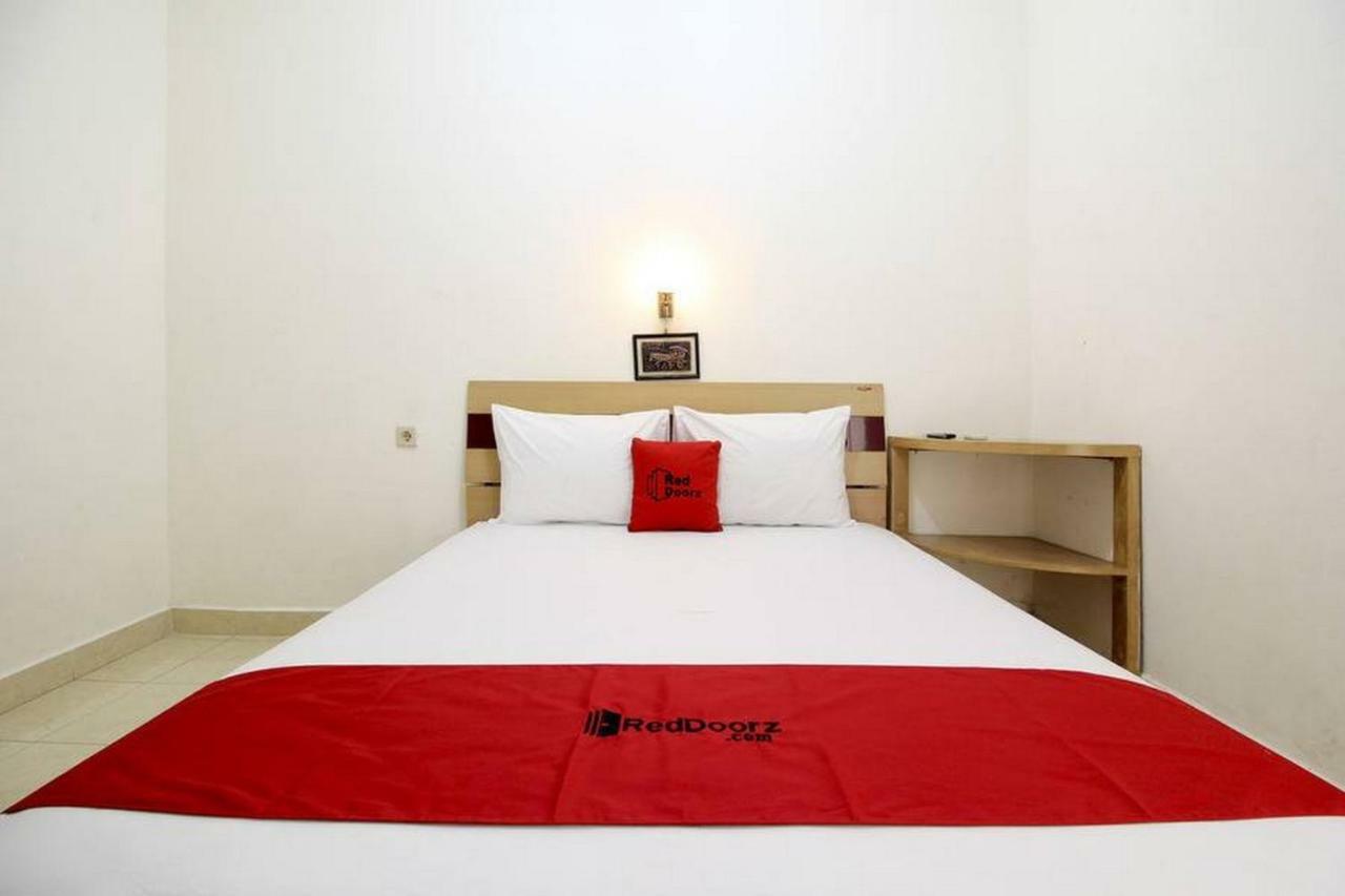 Reddoorz Syariah At Jalan Menteri Supeno Hotell Yogyakarta Eksteriør bilde